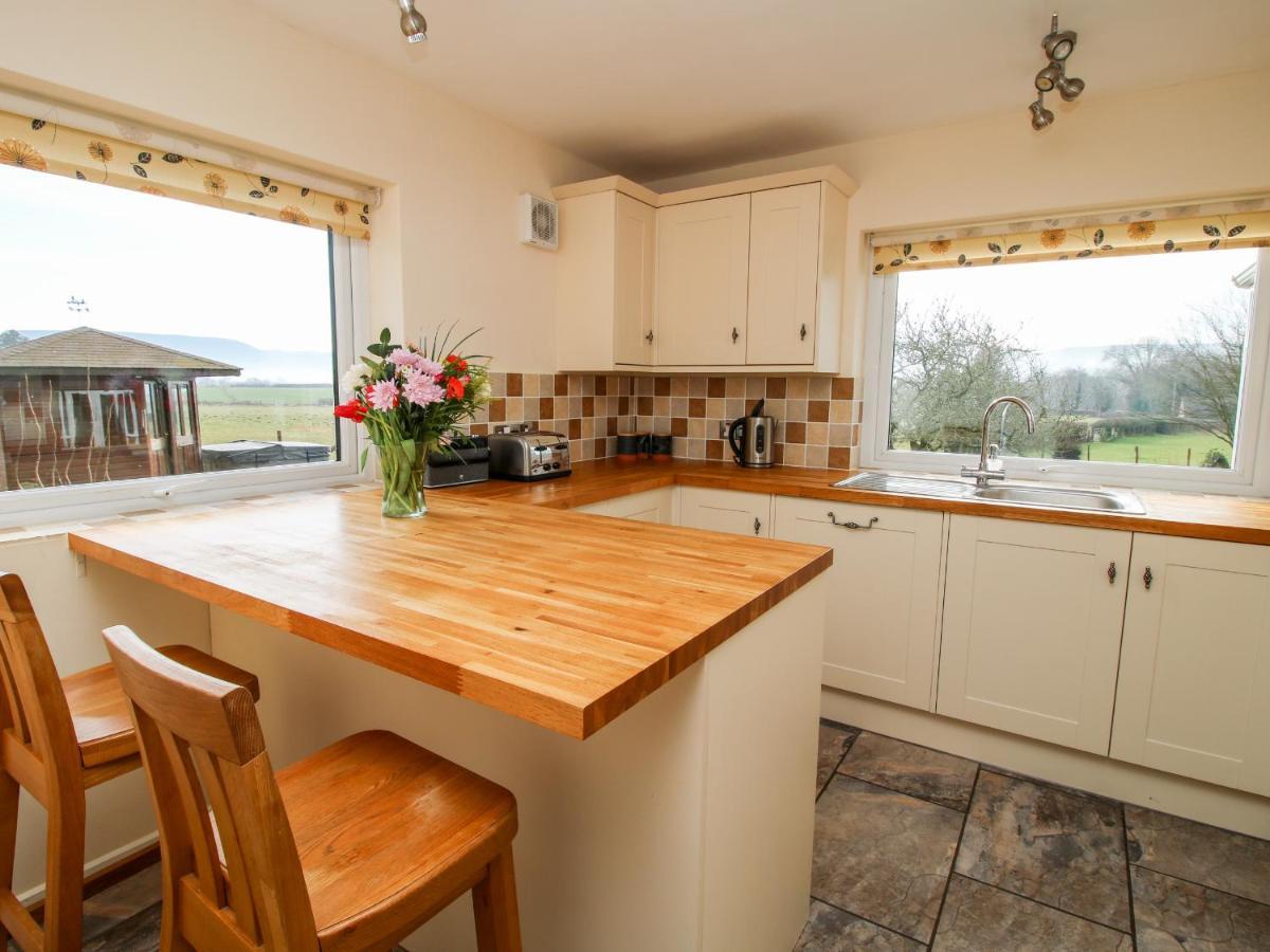 Bicton Lea Villa Acton  Dış mekan fotoğraf
