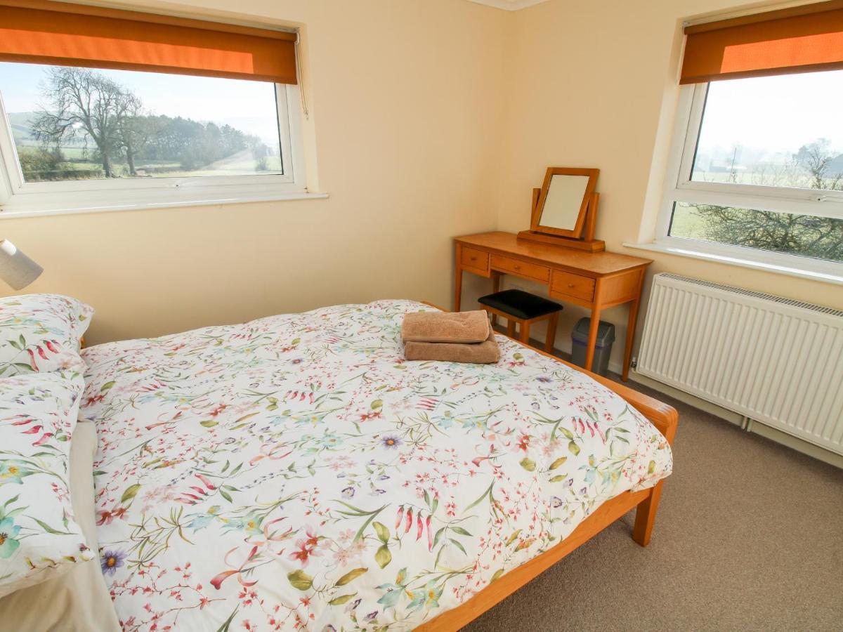 Bicton Lea Villa Acton  Dış mekan fotoğraf